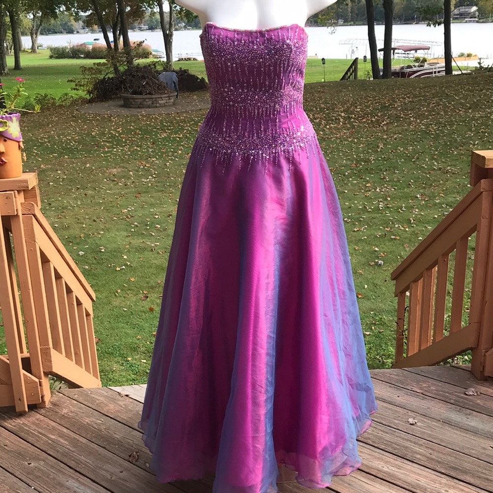 Gorgeous Precious Formals gown 6